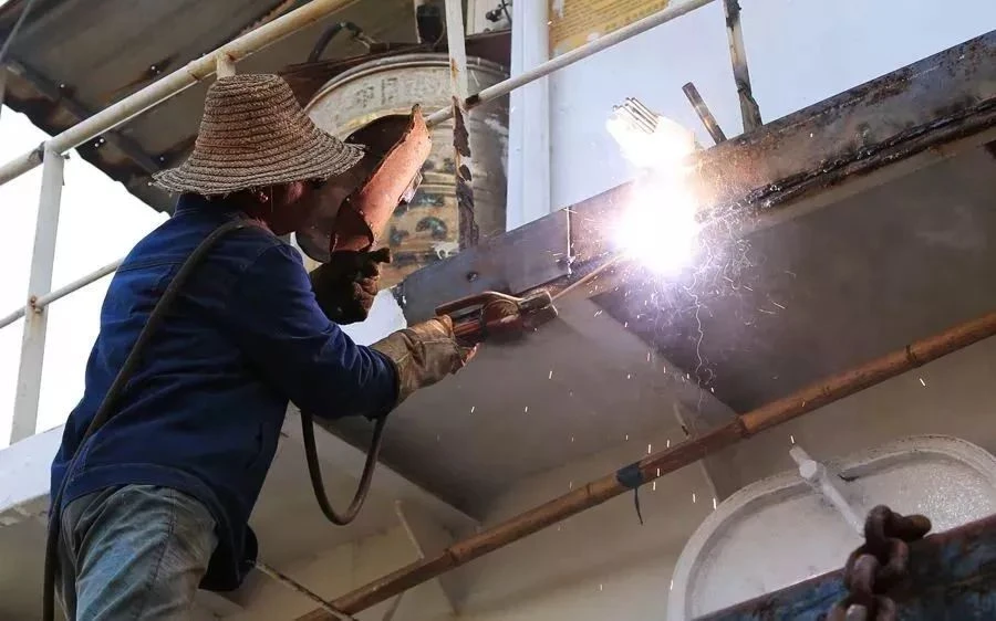 Dangers of Unlicensed Welding